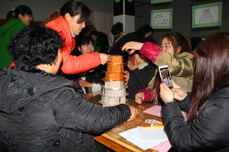 长兴县图影幼儿园:沙龙式家长会 把家长会还